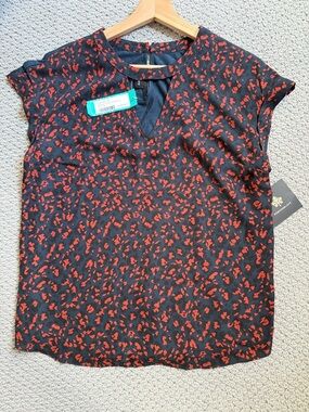 Fortune + Ivy Margaret Keyhole Neck Blouse